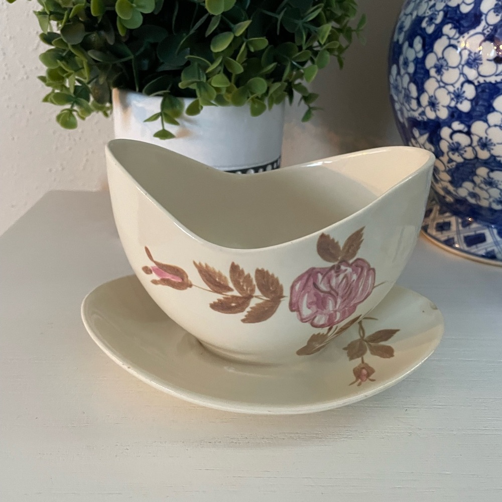 Vintage Red Wing Gravy Boat Ceramic Rose Pattern Futura MCM 1950s Discontinued